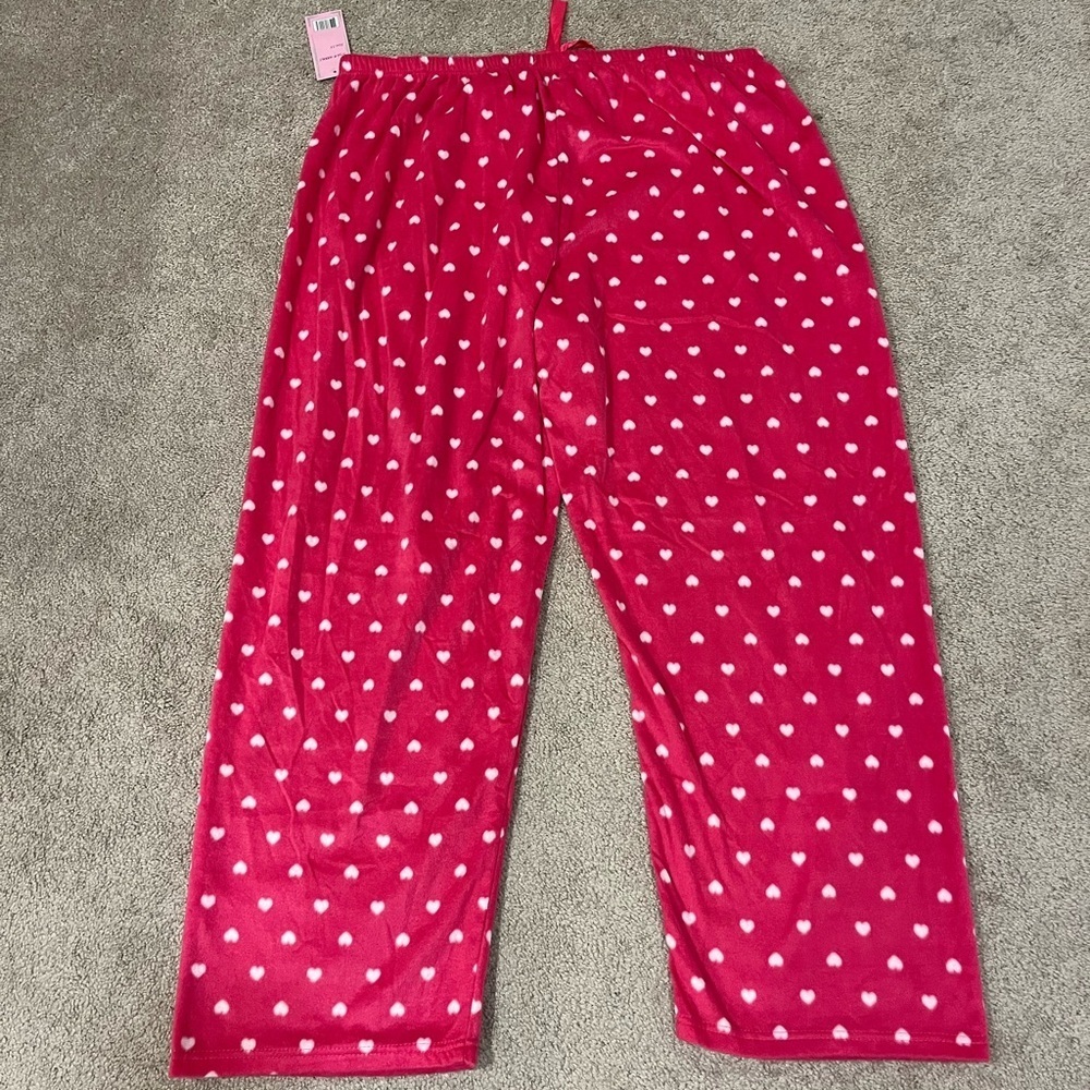 Gabriella by 10W Apparel Heart Patterned Pajama Pants - Picture 7 of 7